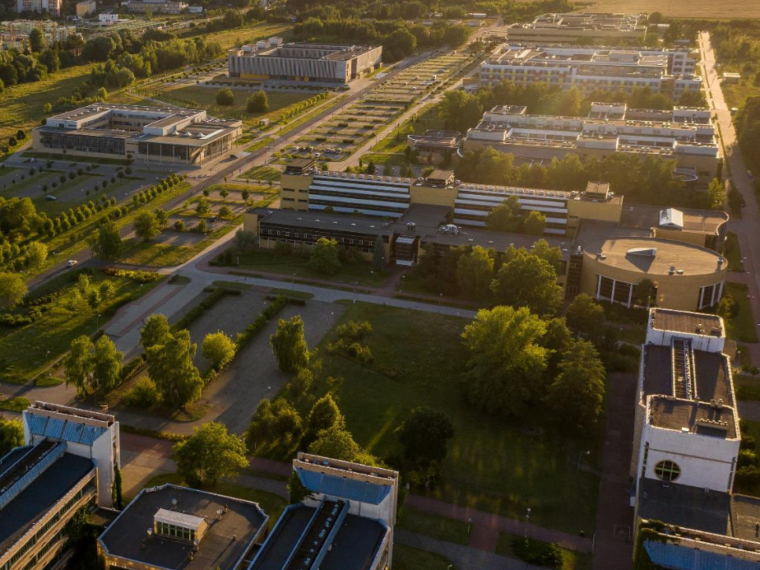 uniwersytet adama mickiewicza dla niepełnosprawnych